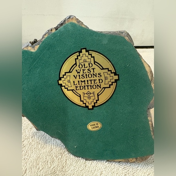 Vintage Old West Visions Native American Figurine - Picture 5 of 7